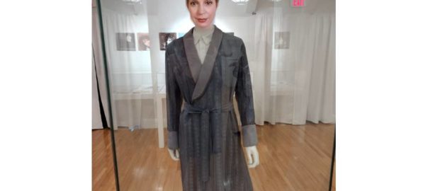 Liz Singer as Yentl